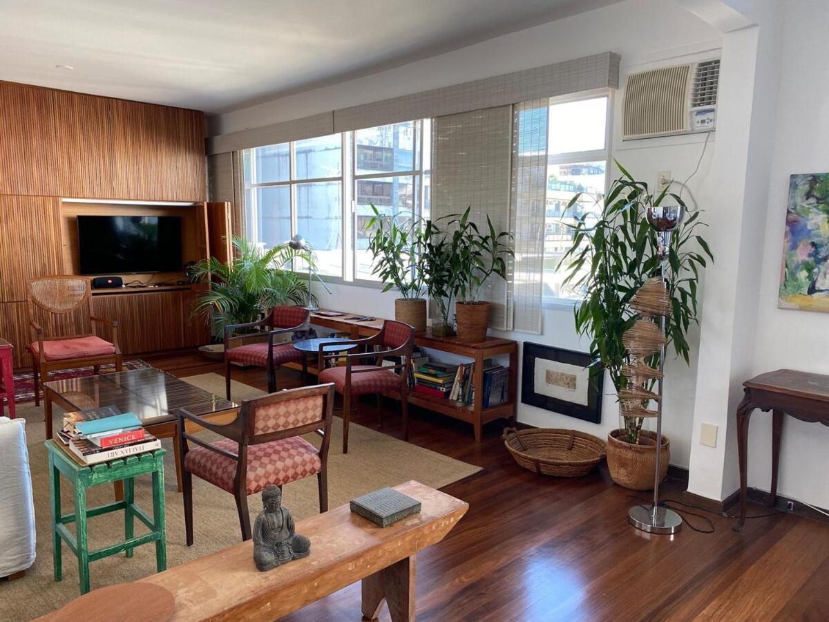 Leblon, Excelent Flat, Plenty Of Natural Light! *